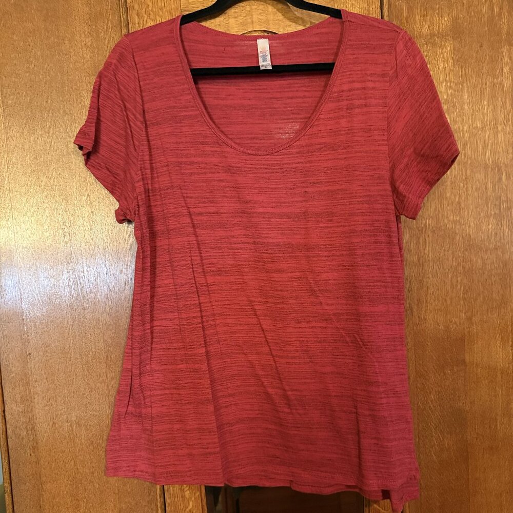 LuLaRoe Classic T, size XL, Heathered Red wine color